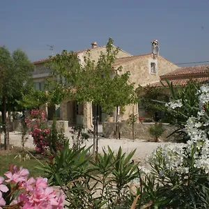 Appartement Locations Des Alpilles, Saint-Rémy-de-Provence